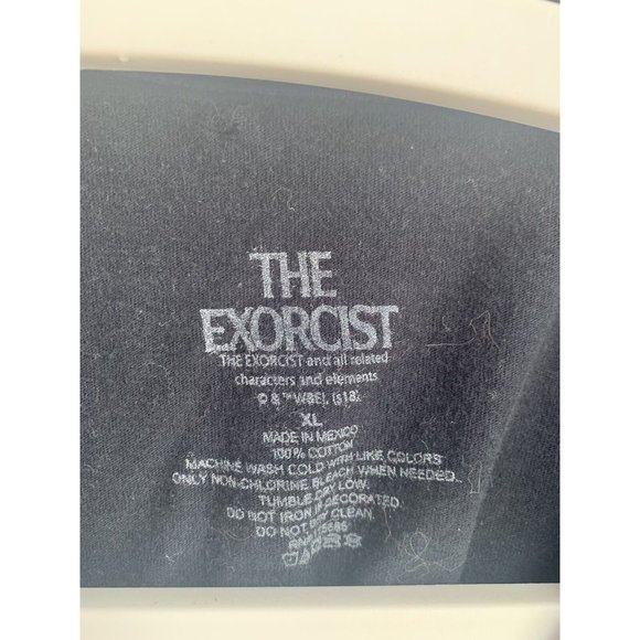 THE EXORCIST Horror Movie T Shirt Faded Black Distressed Fits XL 22.75x28.5” - Picture 2 of 4